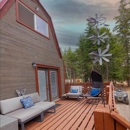 Charming Blue Farmhouse Cabin Duck Creek Village 外观 照片