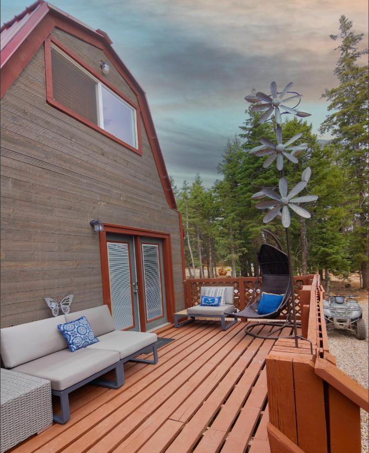 Charming Blue Farmhouse Cabin Duck Creek Village 外观 照片
